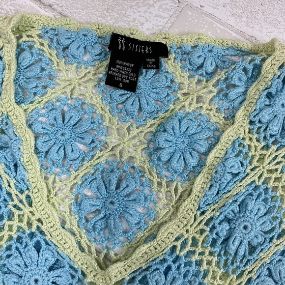 Blue and Cream Crochet Women Top - Picture 2 of 3